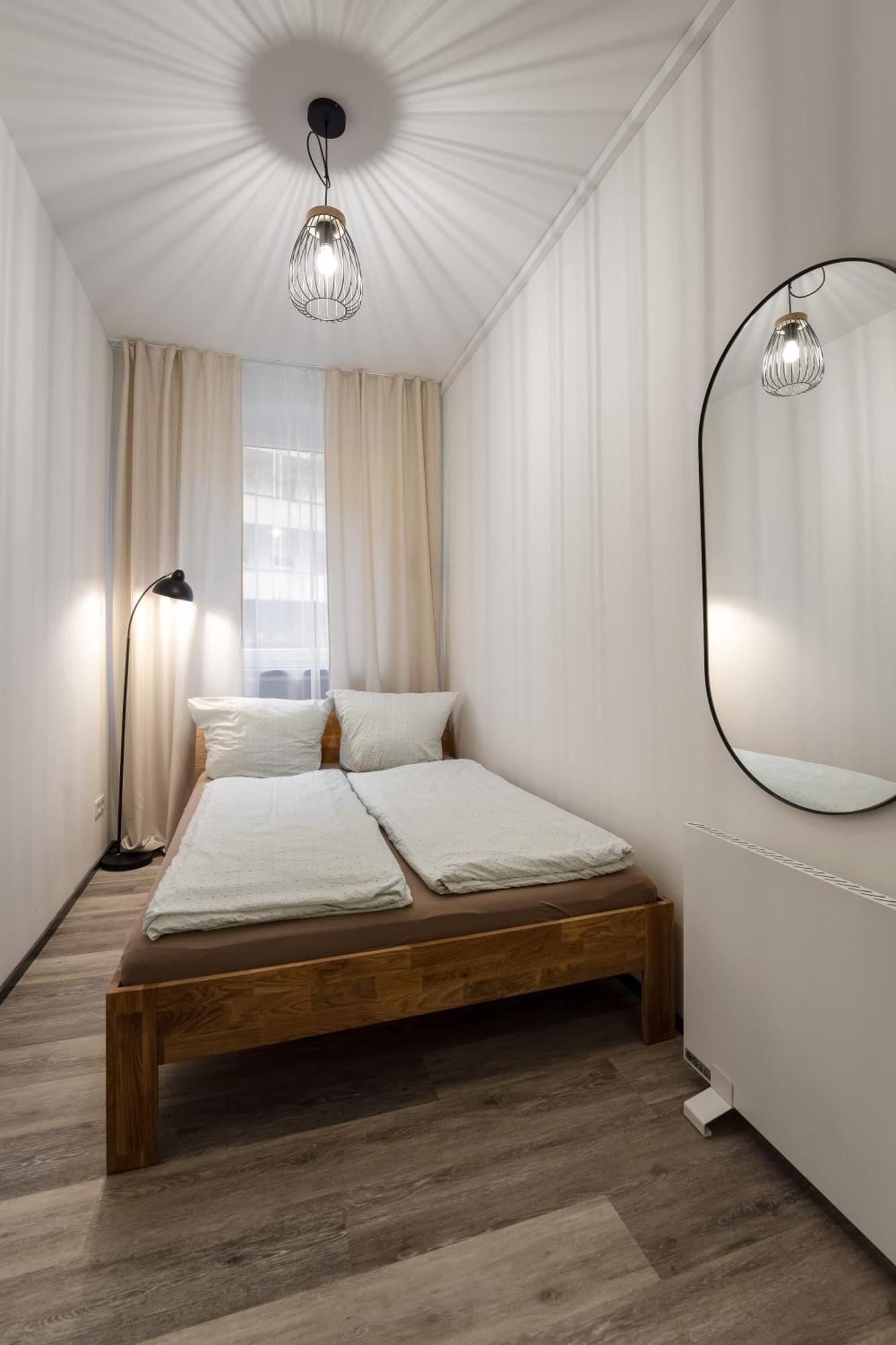 Modern Living Apartment - 3-Zimmer - Nuernberg Nord, Ruhige Seitenstrasse, Fusslaeufig Strassenbahn Appartement Neurenberg